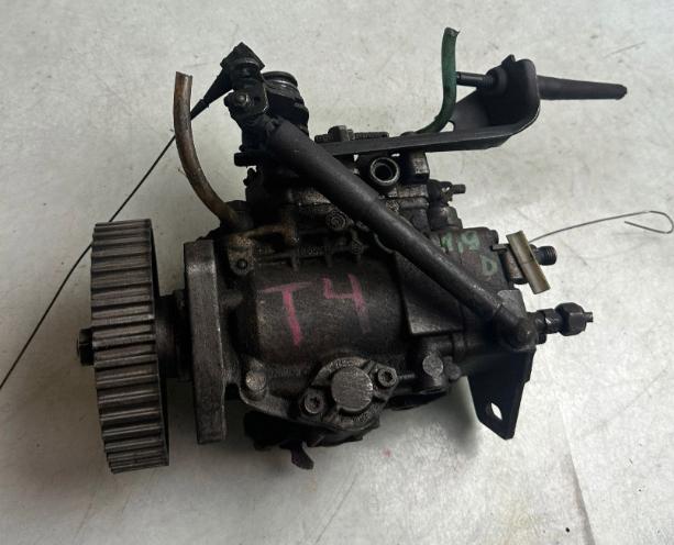Volkswagen Transporter T4 1990-2003 1.9 D diesel Vstrekovacie čerpadlo 0460484046 028130107Q