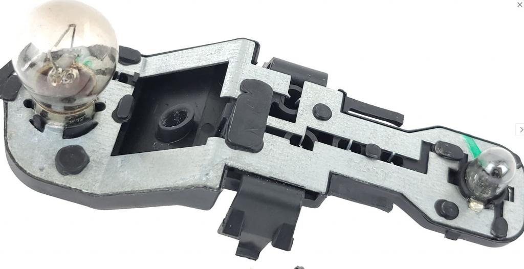 Seat Leon II 2005-2012 hatchback 1.9 TDI diesel MT 77 kW 2007  Svetlo zadné  - vklad svetla 6L5945231