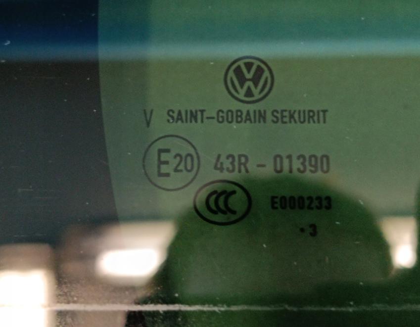 Volkswagen Passat B8 2024- combi Sklo zadných pravých dverí 3G9845214AE