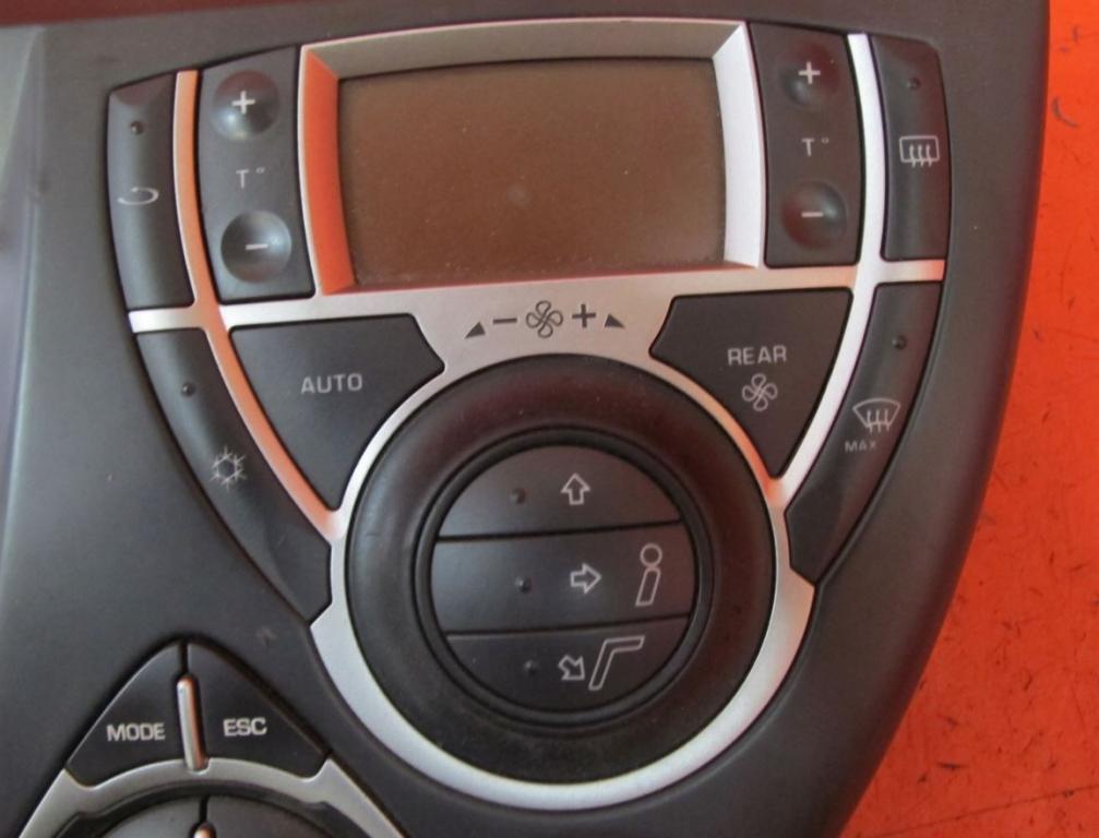 Peugeot 807 2002-2014 hatchback 2.2 HDI diesel MT 94 kW 2004  Panel kúrenia/klimatizácie 14986800YR