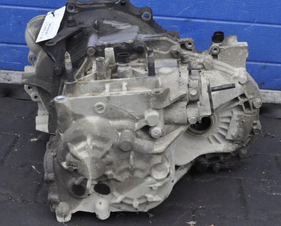 Kia Carens II 2002-2006 hatchback 2.0 CRDI diesel MT 83 kW 2005  Prevodovka manuálna L4 L4P