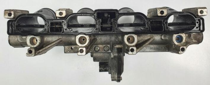 Audi A3 8P 2003-2012 hatchback 2.0 FSI petrol MT 110 kW 2004 Sacie potrubie 06D133209J