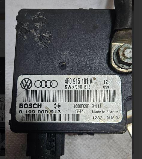 Audi A6 C6 2004-2011 sedan 3.0 TDI diesel AT 171 kW 2006  Menič napätia 4F0915181A