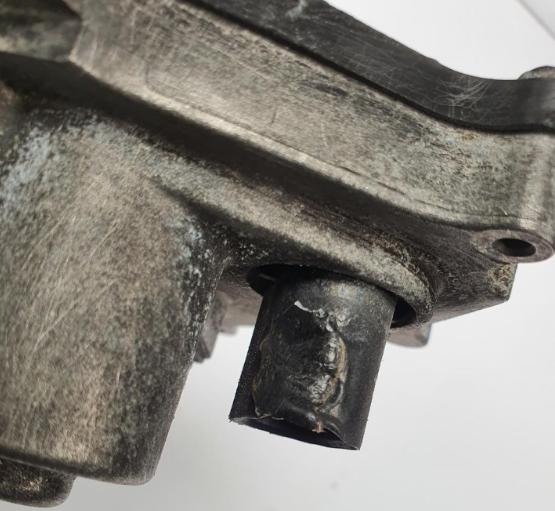 Audi A3 8P 2003-2012 hatchback 2.0 FSI petrol MT 110 kW 2004 Sacie potrubie 06D133209J