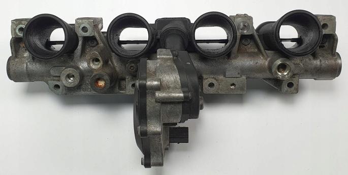 Audi A3 8P 2003-2012 hatchback 2.0 FSI petrol MT 110 kW 2004 Sacie potrubie 06D133209J