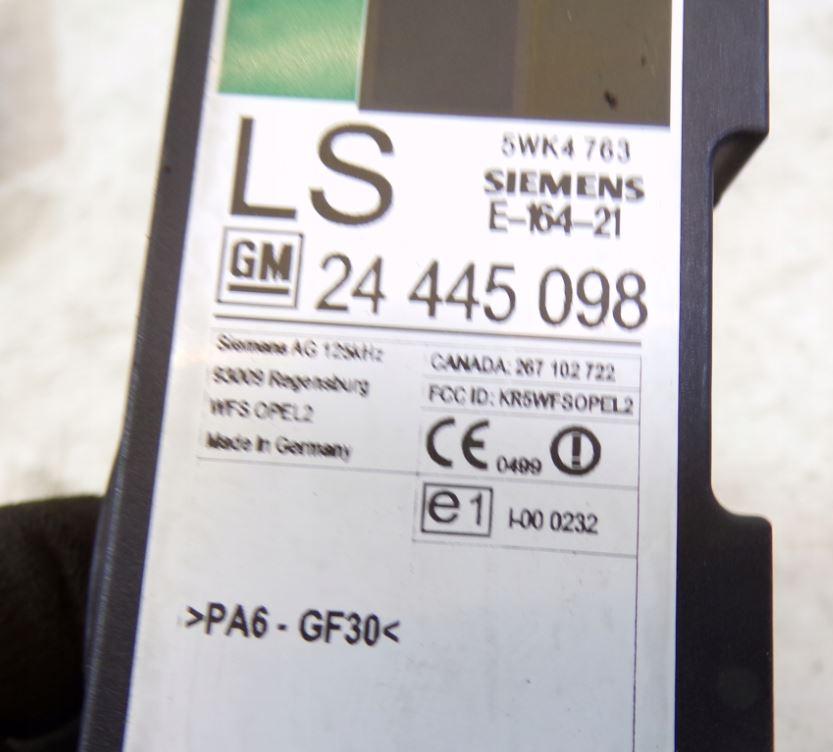 Opel Astra II 1998-2009 hatchback 1.4 16v petrol MT 66 kW 2005  Riadiaca jednotka motora (štartovací komplet) 12242030