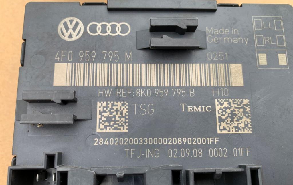Audi Q7 2005-2015 hatchback 3.0 TDI diesel AT 155 kW 2006  Riadiaca jednotka dverí 4F0959795M
