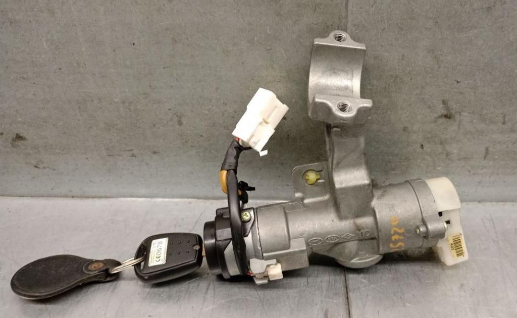 Hyundai Accent III 2005-2010 sedan 1.5 CRDI 16v diesel 81 kW 2006  Spínacia skrinka 819101E000