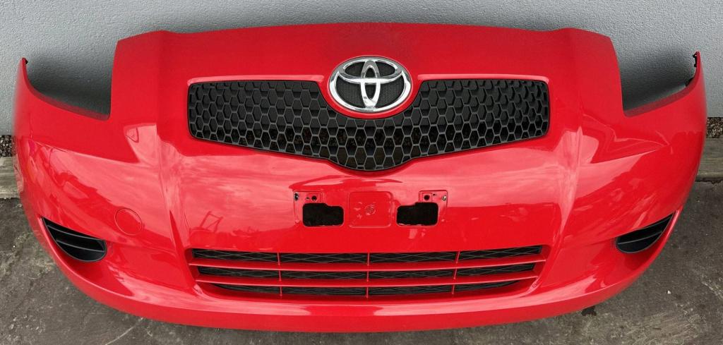 Toyota Yaris II 2005-2011 hatchback 1.0 VVTI petrol MT 51 kW 2008  Nárazník predný 3P0