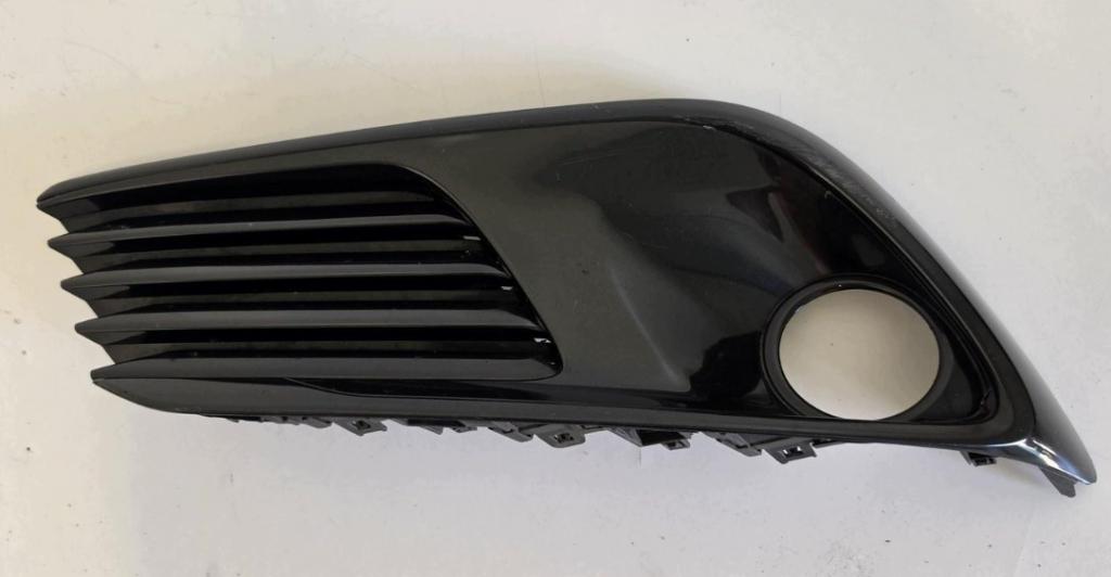 Toyota Auris II 2012-2018 combi Kryt nárazníka predný ľavý 52040-02210 81482-02570