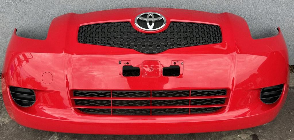 Toyota Yaris II 2005-2011 hatchback 1.0 VVTI petrol MT 51 kW 2008  Nárazník predný 3P0