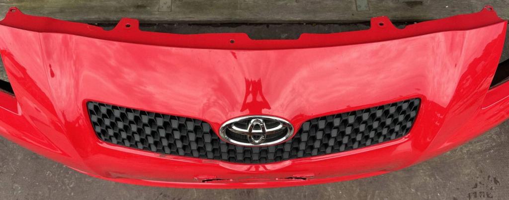 Toyota Yaris II 2005-2011 hatchback 1.0 VVTI petrol MT 51 kW 2008  Nárazník predný 3P0