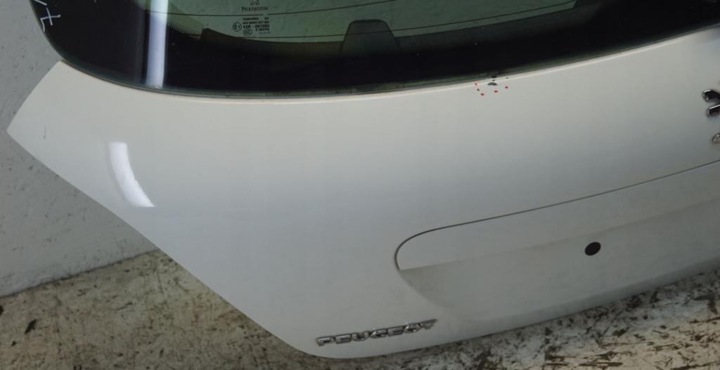 Peugeot 207 hatchback 1.4 16v petrol MT 70 kW 2008  Kapota zadná (kufor) EWPB