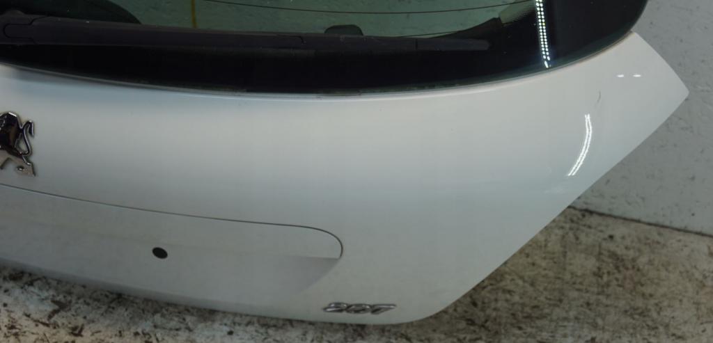 Peugeot 207 hatchback 1.4 16v petrol MT 70 kW 2008  Kapota zadná (kufor) EWPB