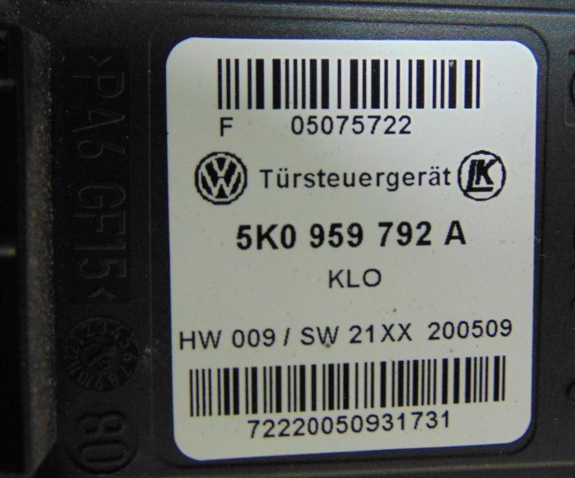 Volkswagen Golf VI 2008-2013 hatchback 1.4 16v petrol MT 59 kW 2009  Mechanizmus sťahovania okna predný pravý 5K1837730Q 5K0959792A