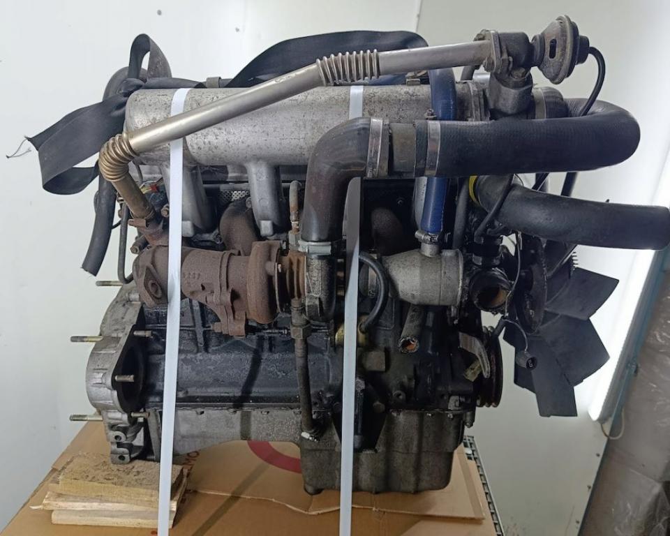 FS Lublin Lublin 2.4 D diesel MT 63.5 kW 2000 Motor diesel 4CT90