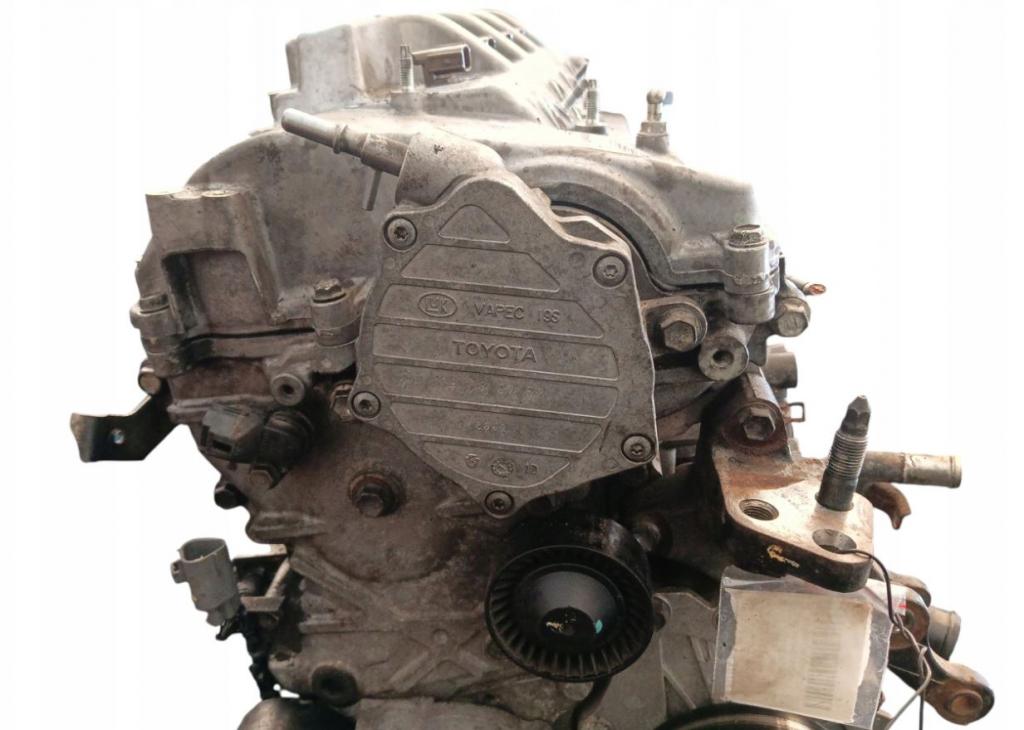 Toyota Corolla Verso II 2004-2009 hatchback 2.2 D4D diesel MT 100 kW 2008 Motor diesel 2AD-FTV D4D