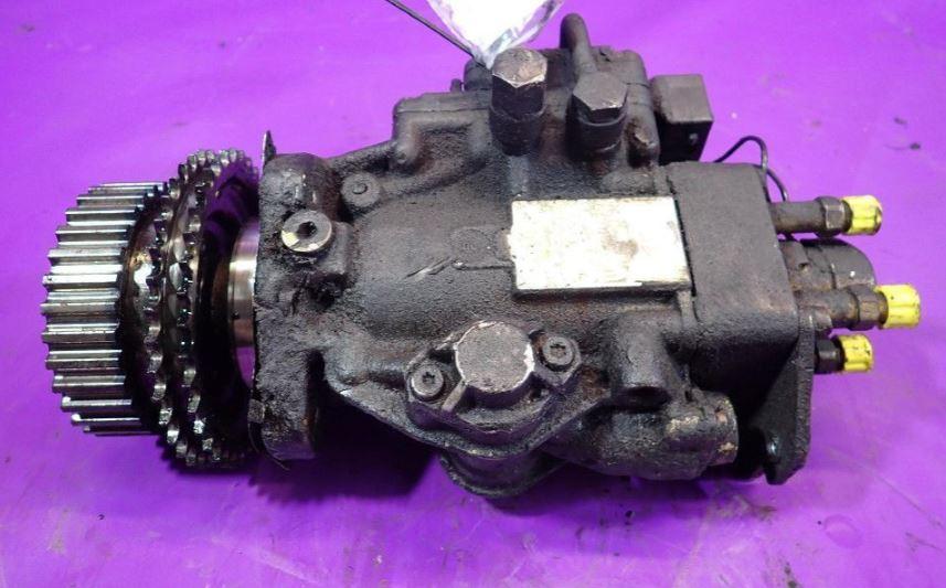 Ford Focus Mk1 1998-2004 hatchback 1.8 TDDI diesel MT 66 kW 2000  Vstrekovacie čerpadlo 0470004006 YS6Q-9A543-RF