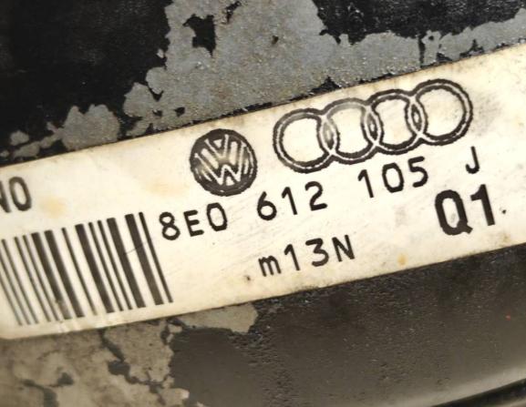 Audi A4 B6 2000-2004 combi 1.9 TDI diesel MT 96 kW 2002  Posilňovač bŕzd 8E0612105J