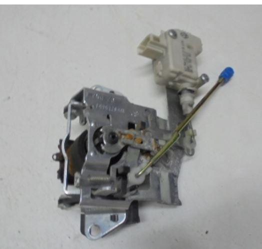 Skoda Octavia I 1996-2010 hatchback 1.9 TDI diesel MT 66 kW 2004  Zámok zadnej kapoty 1U6827565J