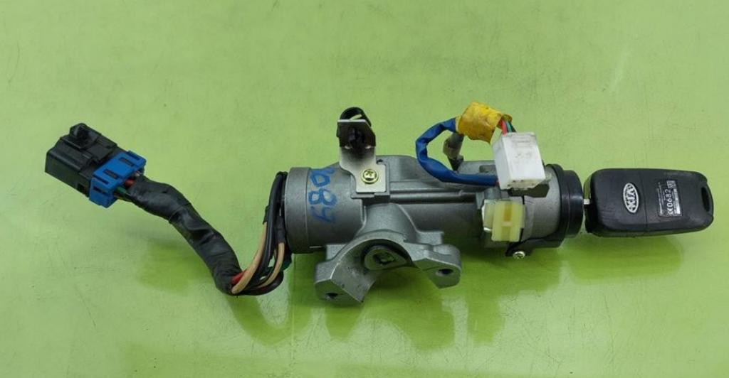 Kia Ceed I 2006-2012 hatchback 1.4 16v petrol MT 66 kW 2011  Spínacia skrinka