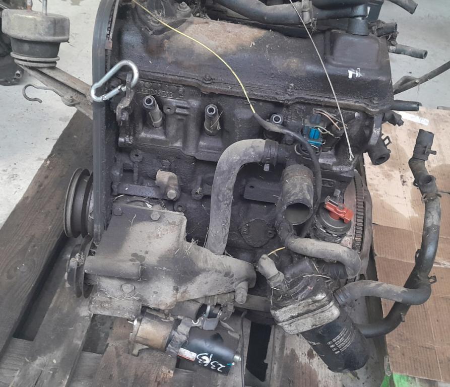 Volkswagen Transporter T4 1990-2003 hatchback 2.0 8v petrol MT 62 kW 1992  Motor benzín AAC