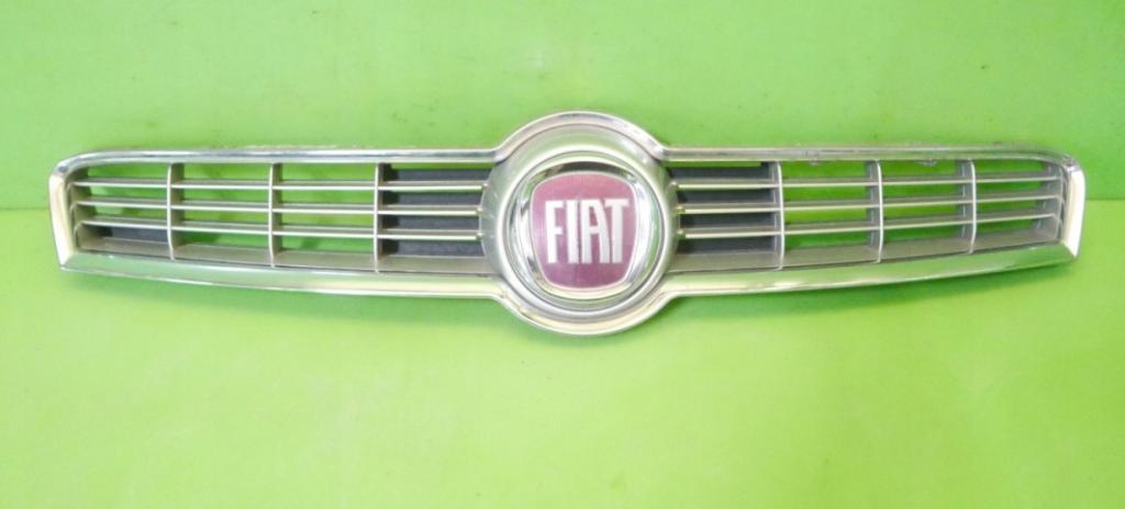Fiat Sedici hatchback 09-14 Mriežka predná (maska chladiča) 7174155LB