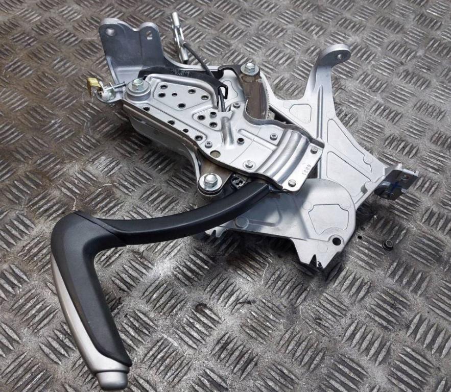 Honda Civic VIII 2006-2011 hatchback 2.2 I-CTDI diesel MT 103 kW 2006  Ručná brzda