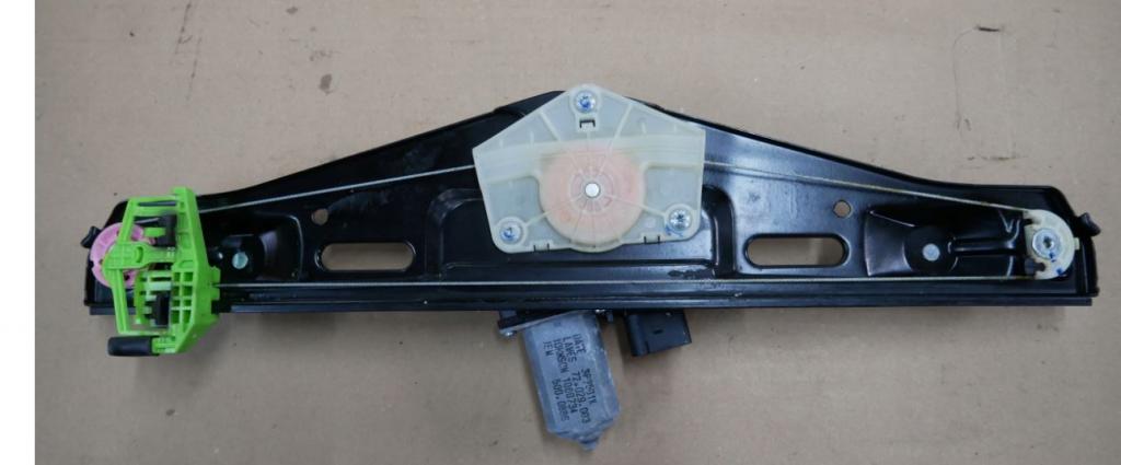 BMW 1 E84 2004-2011 hatchback 2.0 D diesel MT 105 kW 2008  Mechanizmus sťahovania okna zadný pravý 13262410