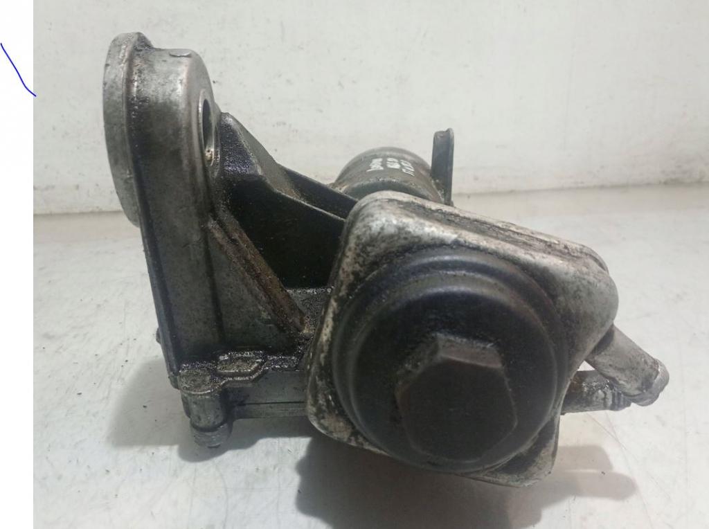 Volkswagen LT II 1996-2006 2.5 TDI diesel MT 75 kW 1999  Obal olejového filtra 074115405J