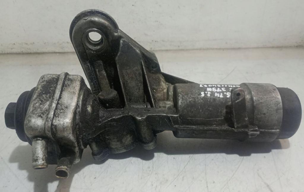 Volkswagen LT II 1996-2006 2.5 TDI diesel MT 75 kW 1999  Obal olejového filtra 074115405J