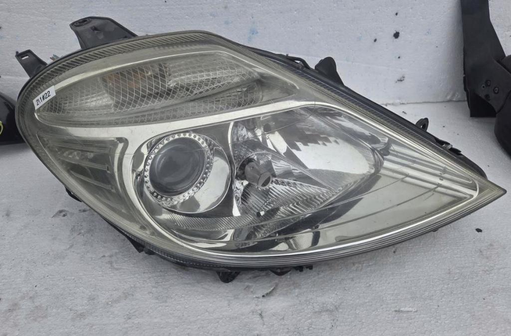 Citroen C8 2002-2014 hatchback 2.0 HDI diesel MT 79 kW 2003  Svetlo predné pravé 89006368