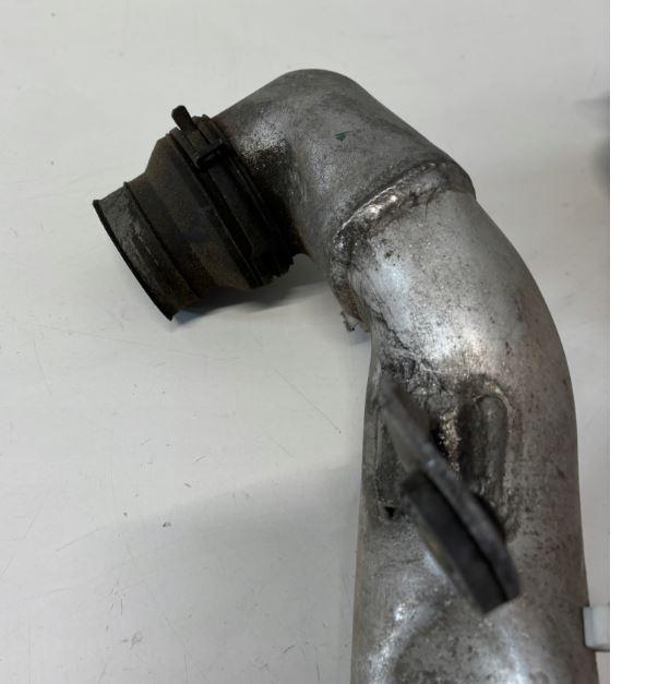 Audi A3 8L 1996-2003 hatchback 1.9 TDI diesel MT 66 kW 2001  Hadica chladenia vzduchu 1J0129654AJ