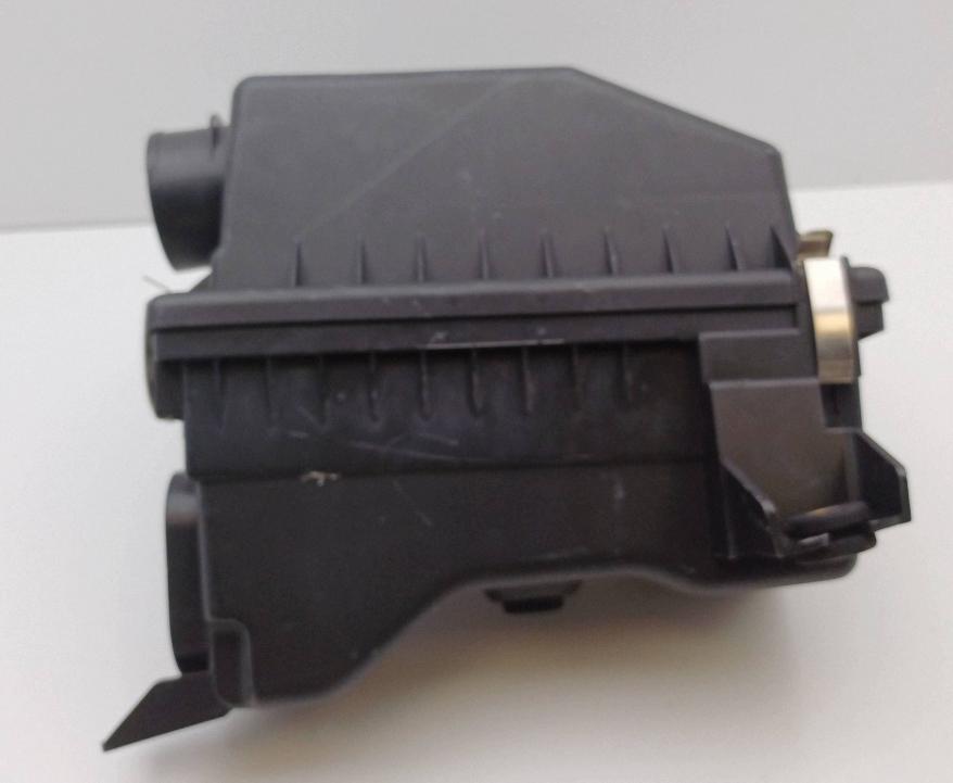 Mitsubishi Colt Z30 VI 2004-2012 hatchback 1.1 12v petrol MT 55 kW 2009  Obal vzduchového filtra MN130286 A1340900101