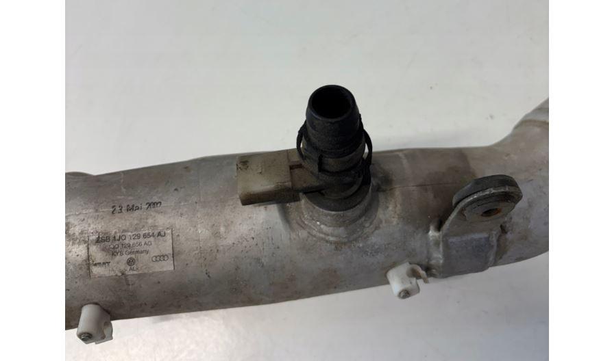 Audi A3 8L 1996-2003 hatchback 1.9 TDI diesel MT 66 kW 2001  Hadica chladenia vzduchu 1J0129654AJ