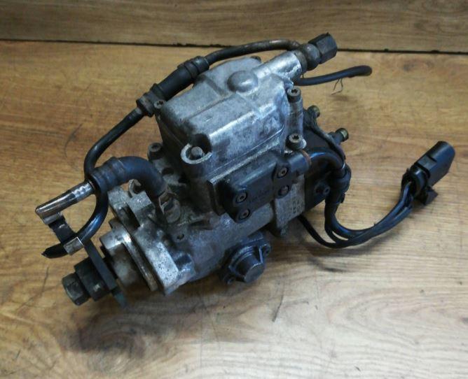 Audi A3 8L 1996-2003 hatchback 1.9 TDI diesel MT 66 kW 2000  Vstrekovacie čerpadlo 0460404984 038130107D