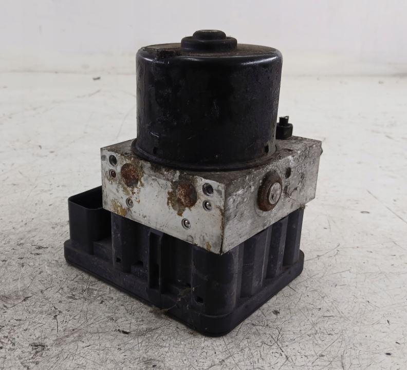 Volkswagen Golf IV 1997-2003 hatchback 1.4 16v petrol MT 55 kW 2001  Pumpa ABS 1J0614517E