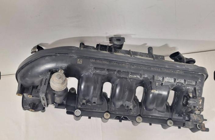 Opel Astra IV 2009-2015 hatchback 1.7 CDTI diesel MT 96 kW 2013  Nastavovač (klapka) sacieho potrubia 55578962 55578975