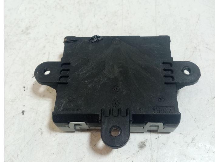 Ford Mondeo Mk4 2007-2014 hatchback 2.0 TDCI diesel AT 103 kW 2010  Riadiaca jednotka dverí 6G9T14B533HK