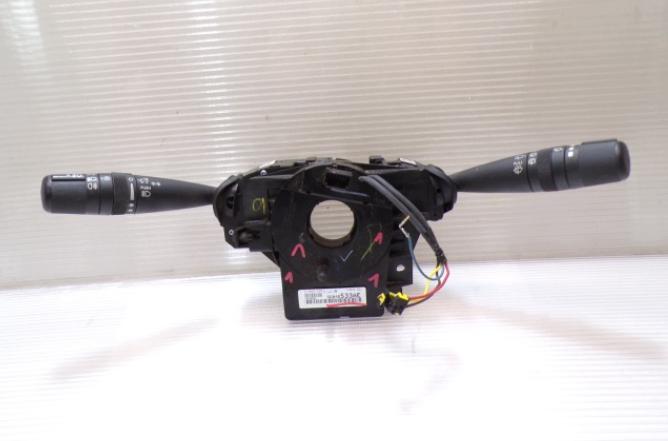 Jeep Patriot 2006-2017 hatchback 2.0 CRD diesel MT 103 kW 2008  Prepínač 56046533AE 