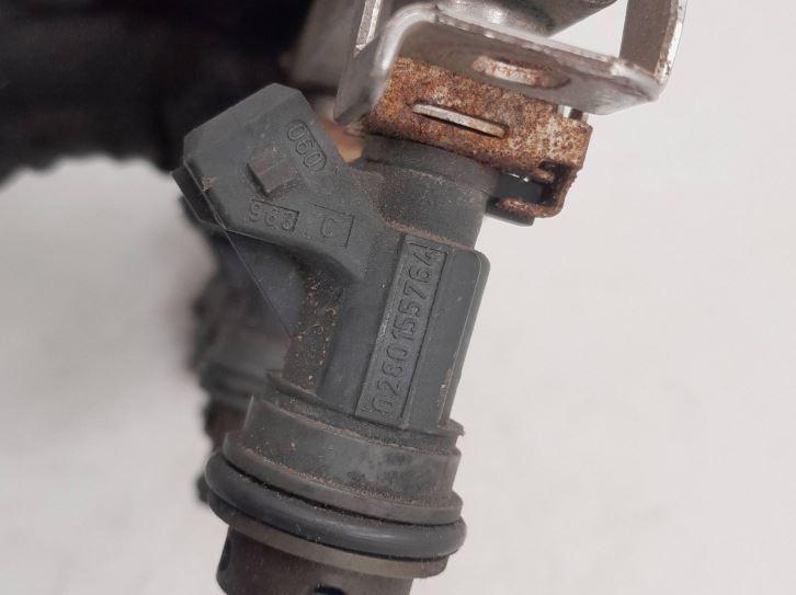 Opel Corsa B 1993-1999 hatchback 1.2 16v petrol MT 48 kW 2000  Vstrekovacia lišta 0280151045 028155764