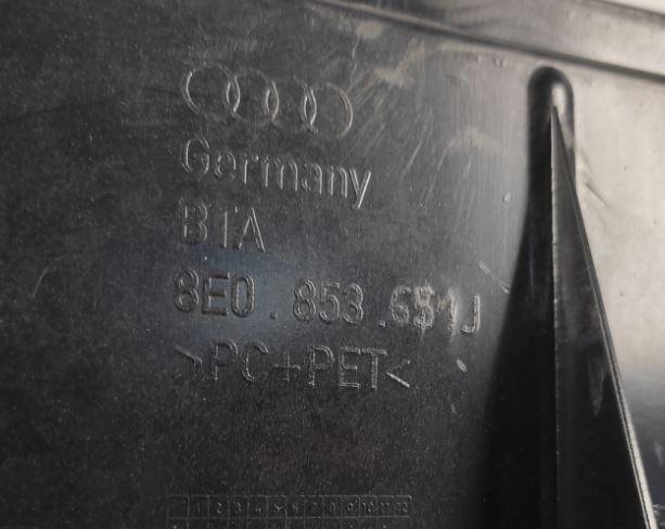 Audi A4 B7 2004-2008 combi 1.9 TDI diesel MT 85 kW 2005  Mriežka predná (maska chladiča) 8E0853651J