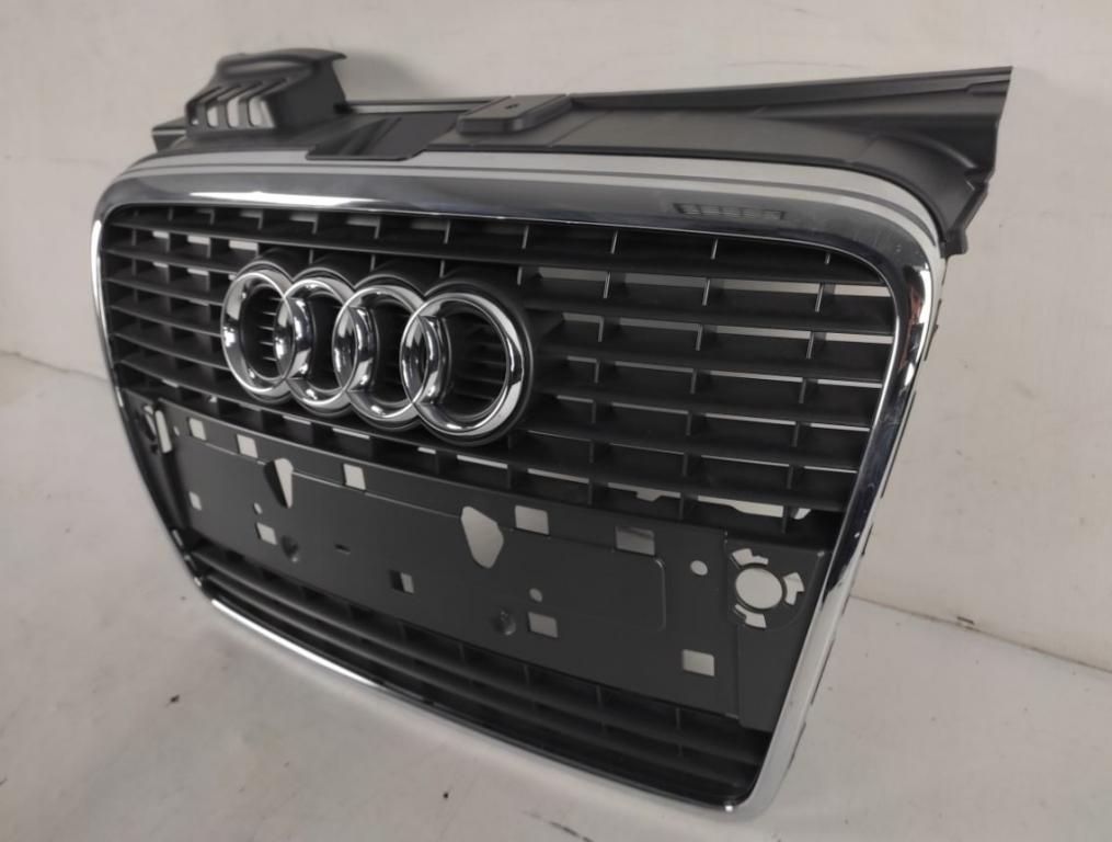 Audi A4 B7 2004-2008 combi 1.9 TDI diesel MT 85 kW 2005  Mriežka predná (maska chladiča) 8E0853651J