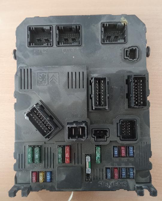 Peugeot 206 hatchback Modul BSI 9646777380 S118085210E