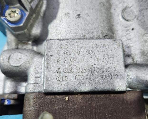 Volkswagen Passat B5 1995-2005 sedan 1.9 TDI diesel MT 81 kW 1996  Vstrekovacie čerpadlo 0460404986 028130115A