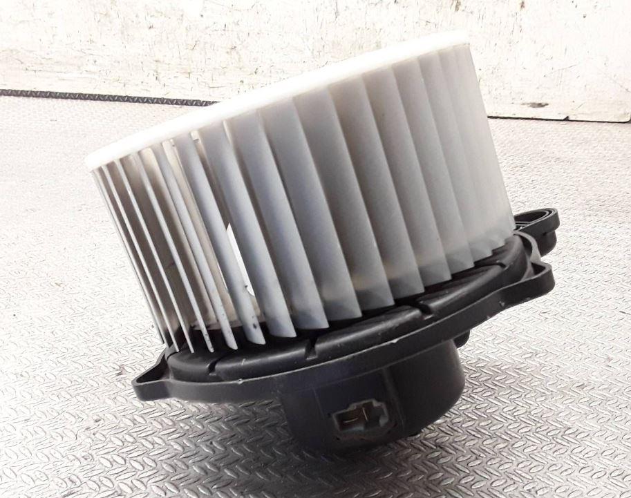 Kia Sportage II 2004-2010 hatchback 2.0 16v petrol MT 104 kW 2005  Ventilátor kúrenia F00S33F012