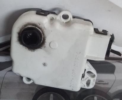 Nissan Pathfinder III 2005-2012 R51 suv 2,5 DCI YD25DDTi 4 diesel MT 128 kW 0  Motorček kúrenia VP5NEH19E616DB