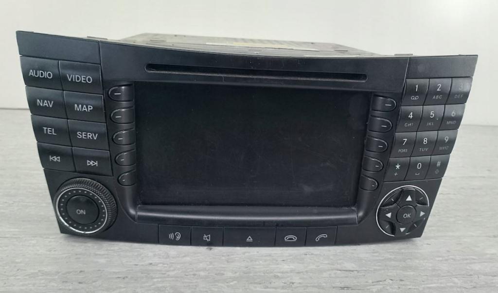 Mercedes E W211 2002-2009 sedan 2.2 CDI diesel AT 90 kW 2005  Rádio 2118276842