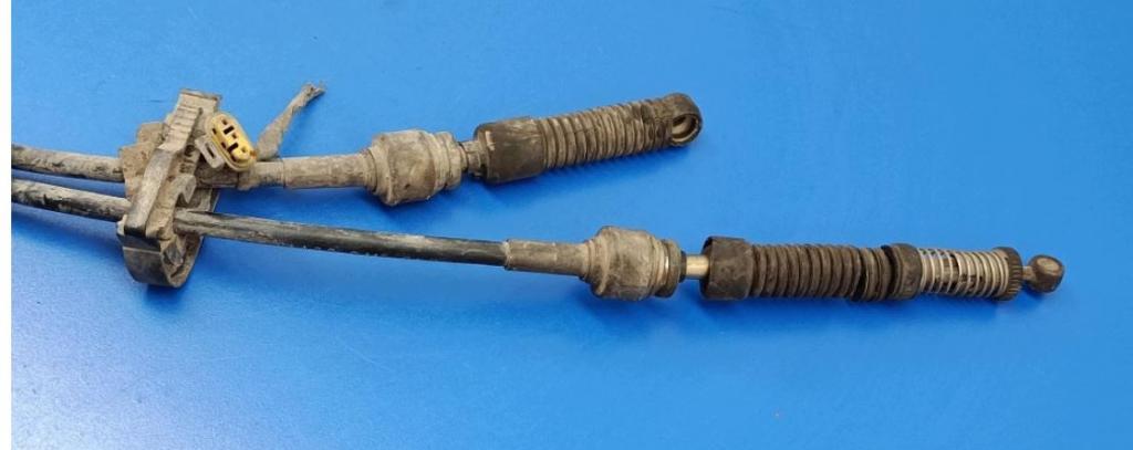 Fiat Punto II 1999-2010 hatchback 1.2 16v petrol MT 59 kW 2002  Rýchlostná páka (kulisa) 735276971