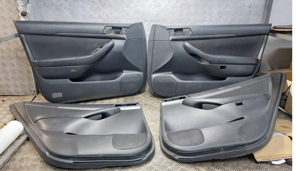 Toyota Avensis II T25 2003-2008 combi 1.8 VVTi 16v petrol 95 kW 2003  Tapacír-komplet 